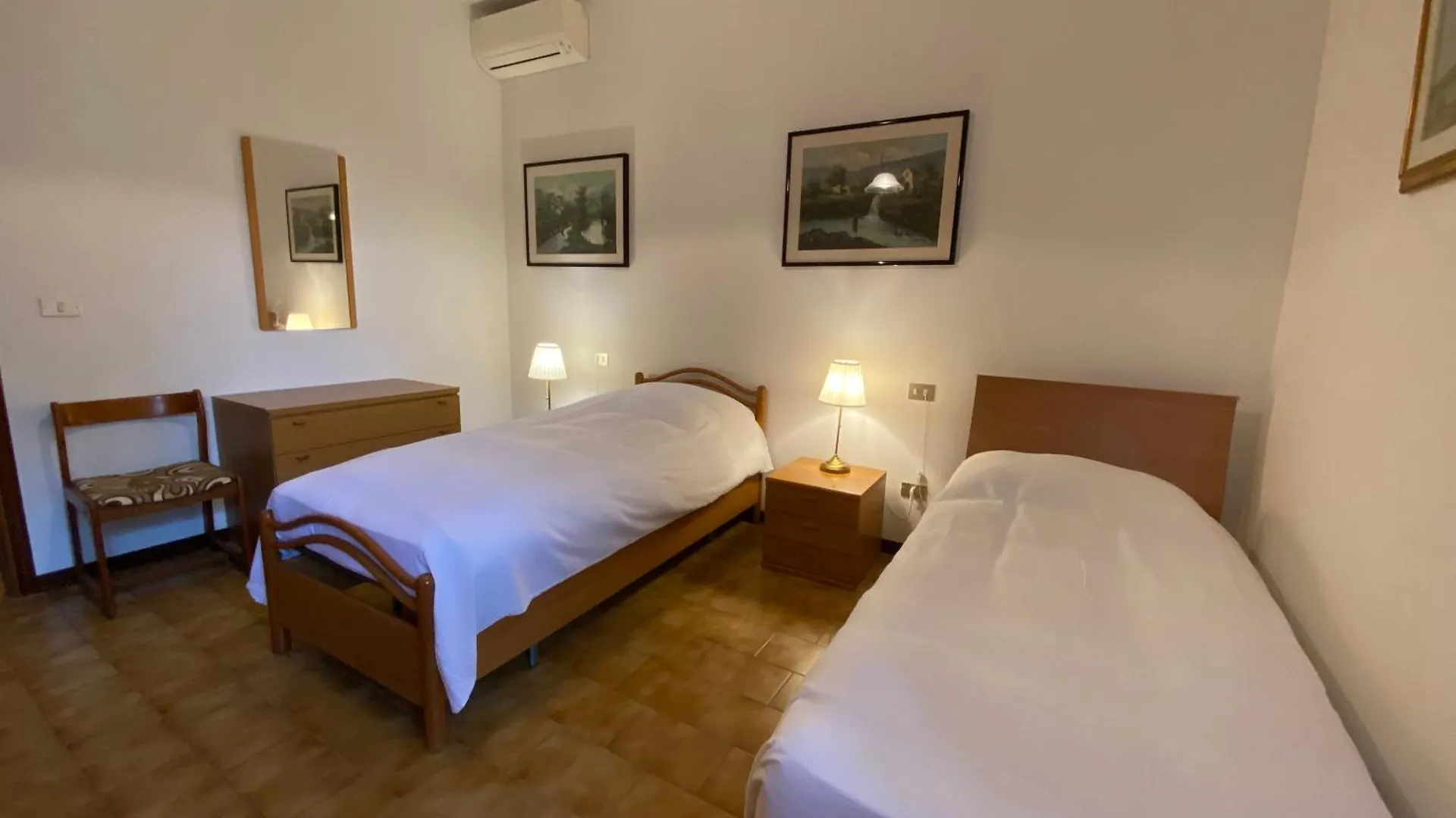 Ampio Appartamento Vicino All'Autodromo - Ample Apartment Near The Racing Circuit Imola