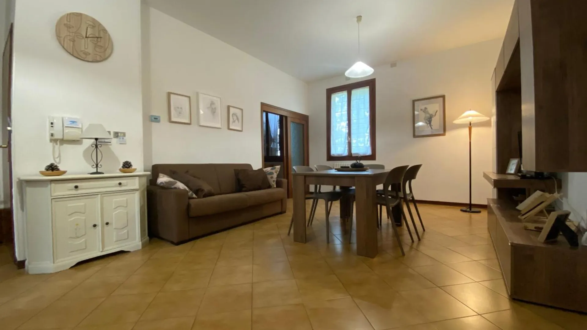 Ampio Appartamento Vicino All'Autodromo - Ample Apartment Near The Racing Circuit Imola 0*,  Italy